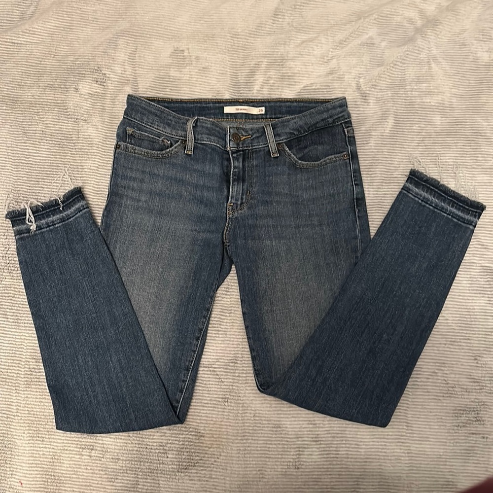 LEVI’S 711 Skinny Jeans Size 26